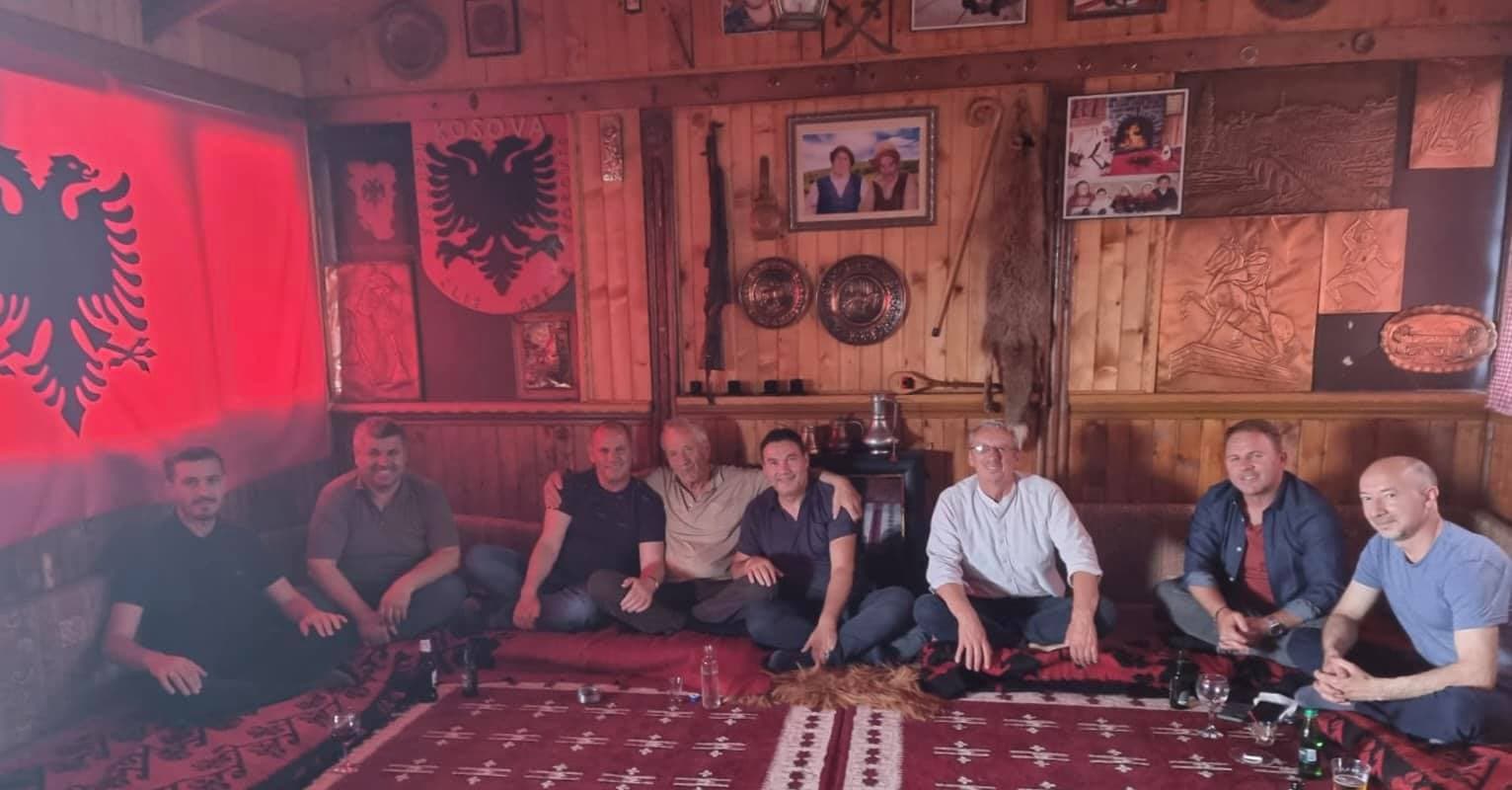 Featured image for Lladrovci takon Daut Demakun, vlerëson mendimin pozitiv