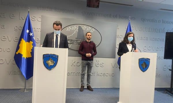 Featured image for Kurti ia lë fajin qeverive të kaluara edhe për shtrenjtimin e rrymës nga Qeveria e tij