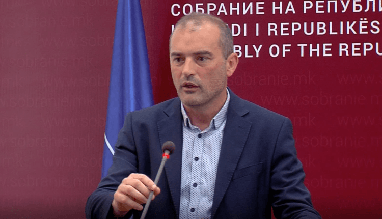 Asnjë ministër shqiptar në seancën e pyetjeve të deputetëve, Snopçe: Po të kenë argumente për sukseset e tyre në punë, nuk do të iknin