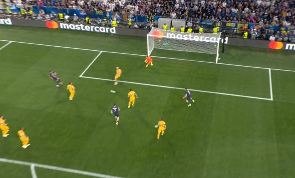 GOOOOOL! PSG-ja shënon ndaj Interit në finalen e Champions League