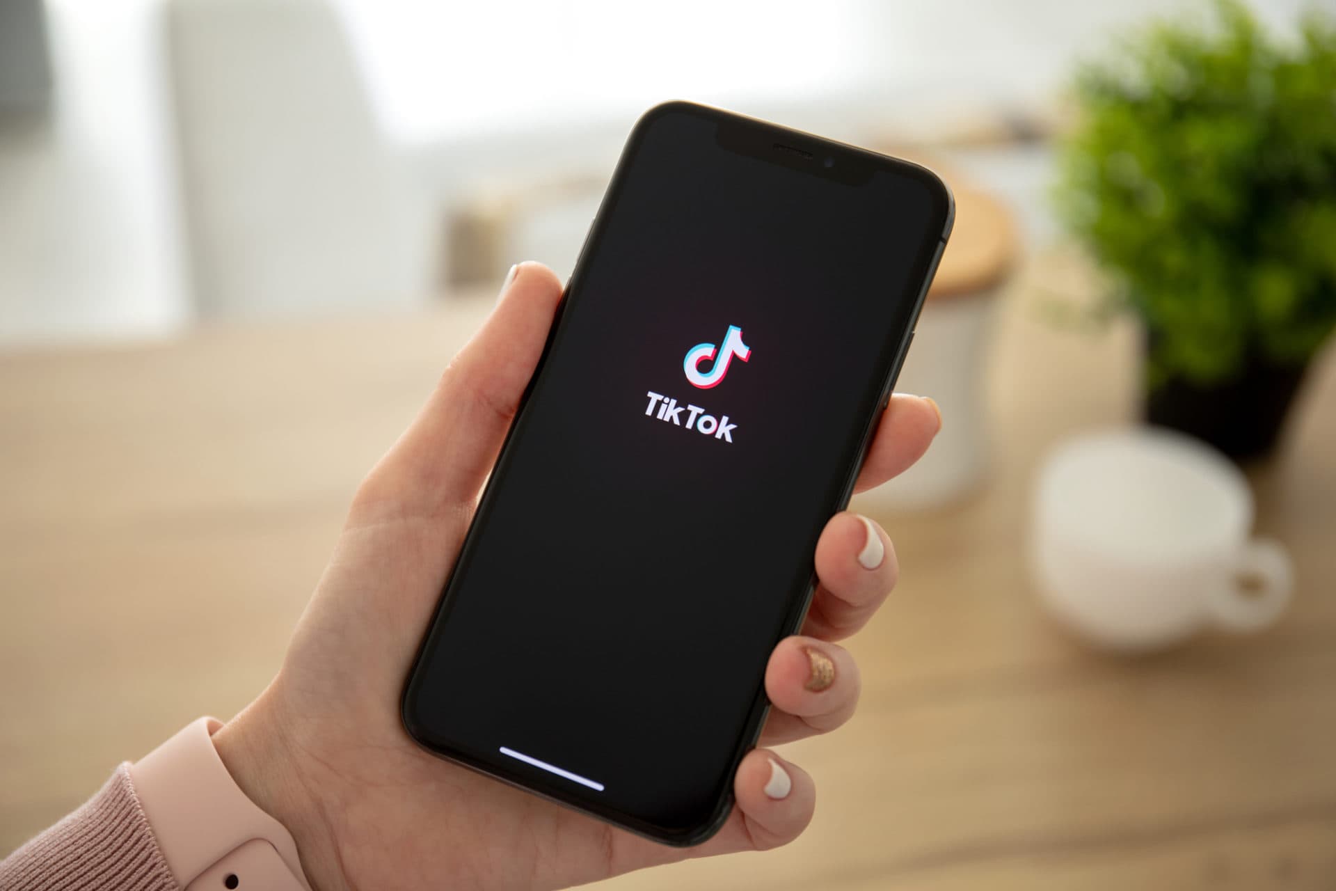 Studimi ngre shqetësimin: Mbi 50% e videove për shëndetin mendor më të ndjekura në Tik Tok përmbajnë dezinformata