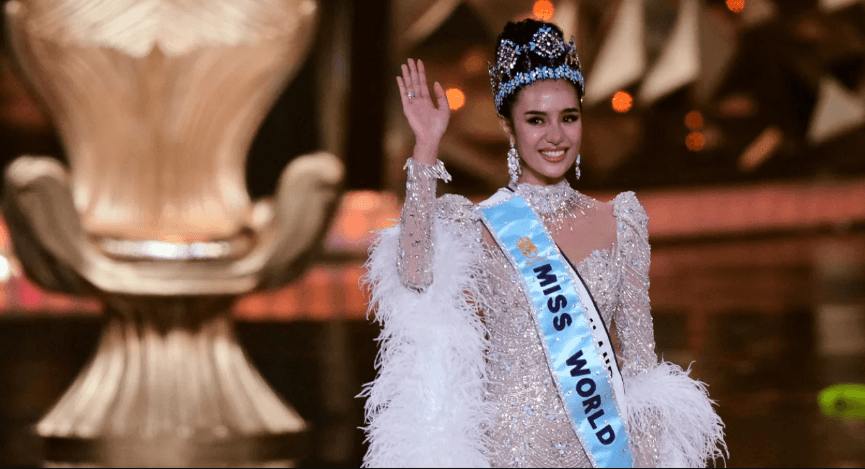 Opal Suchata Chuangsri nga Tajlanda kurorëzohet Miss World 2025