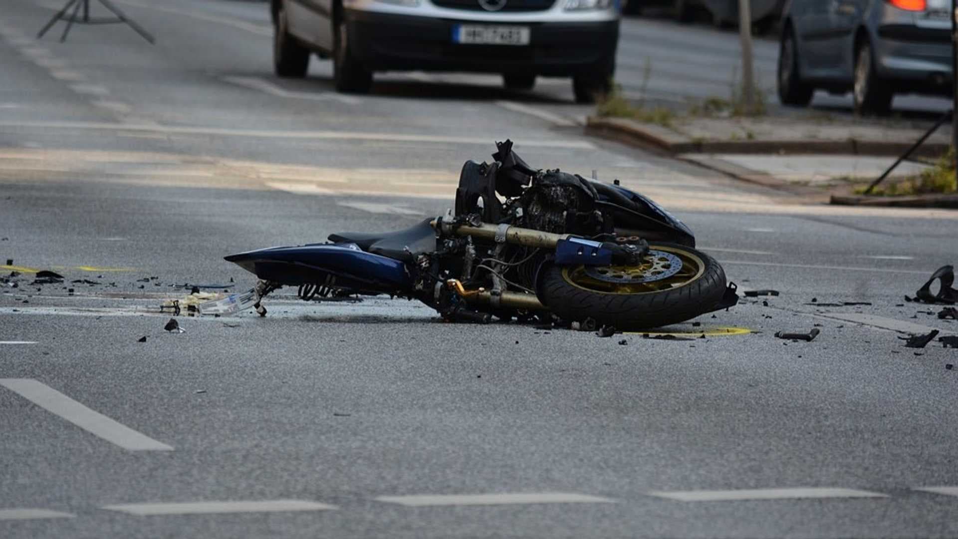 Vdes në QKUK i mituri i lënduar rëndë në aksidentin e trafikut në Grazhdanik të Prizrenit
