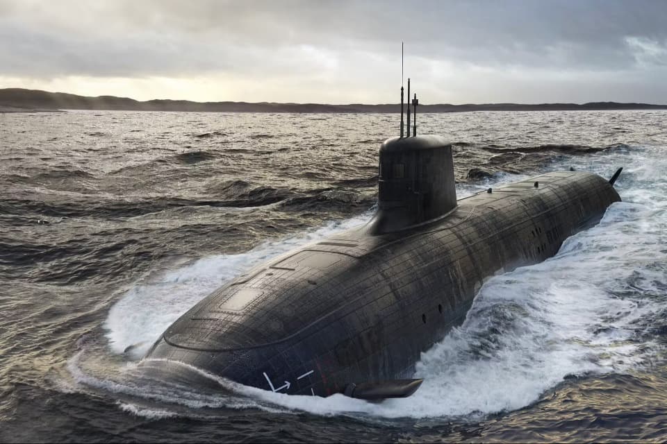 Britania shton fuqinë ushtarake: Ndan miliarda për armë dhe nëndetëse me energji bërthamore