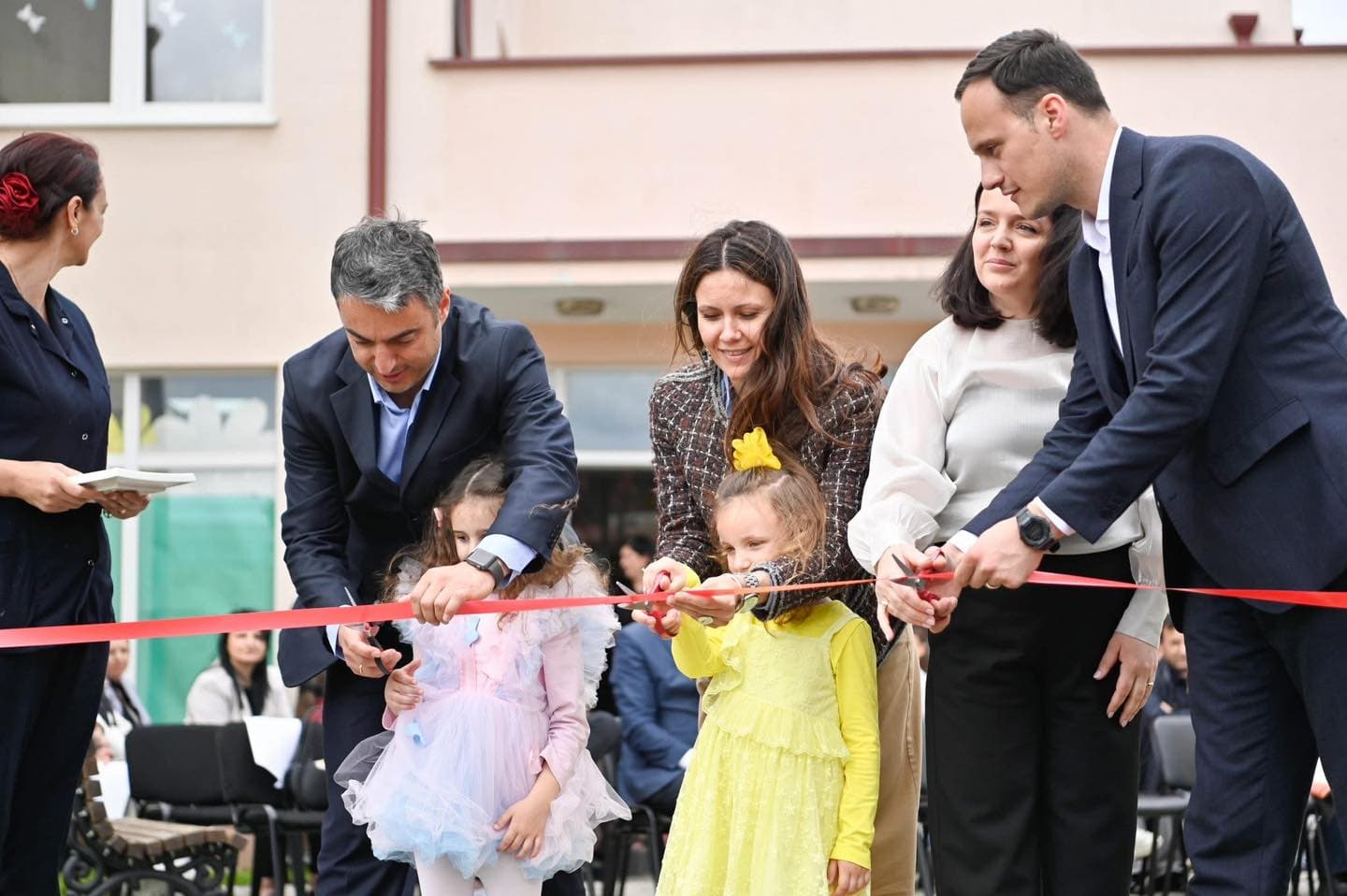 Komuna e Gjilanit përuron këndin e parë gjithëpërfshirës për fëmijët në çerdhen “Dardania”