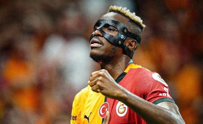Victor Osimhen ka arritur marrëveshje personale me Galatasaray, por Napoli kërkon më shumë