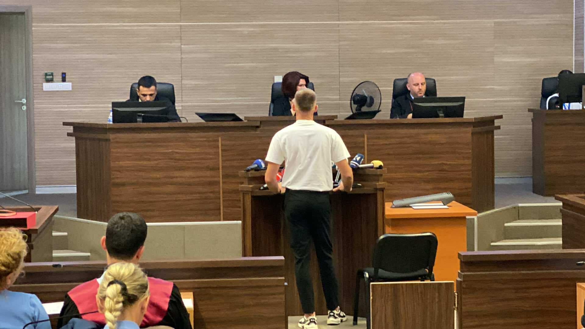 Dëshmia e Leonardit për vrasjen e motrës së tij: E gjeta Naimin shtrirë në hotel, kishte porositur drekë
