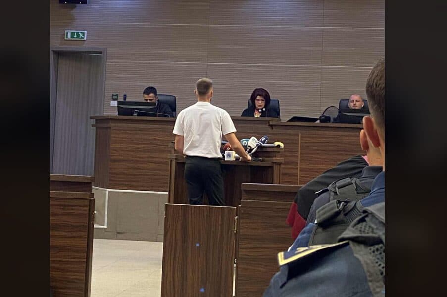 “Hajde në shtëpi se e kanë vrarë motrën tënde”, Leonard Ademaj flet për ditën kritike, tregon për sjelljen e Naim Murselit gjatë varrimit