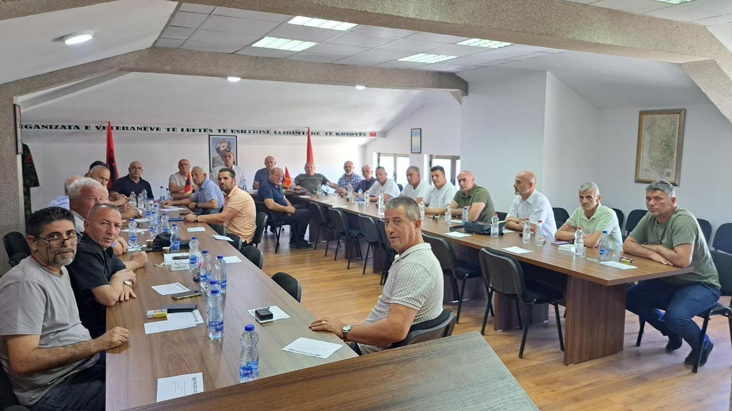 Organizatat e dala nga lufta kërkojnë konstituim të kuvendit: Nëse s’ka reflektim nga partitë politike, s’do do të qëndrojmë duarkryq