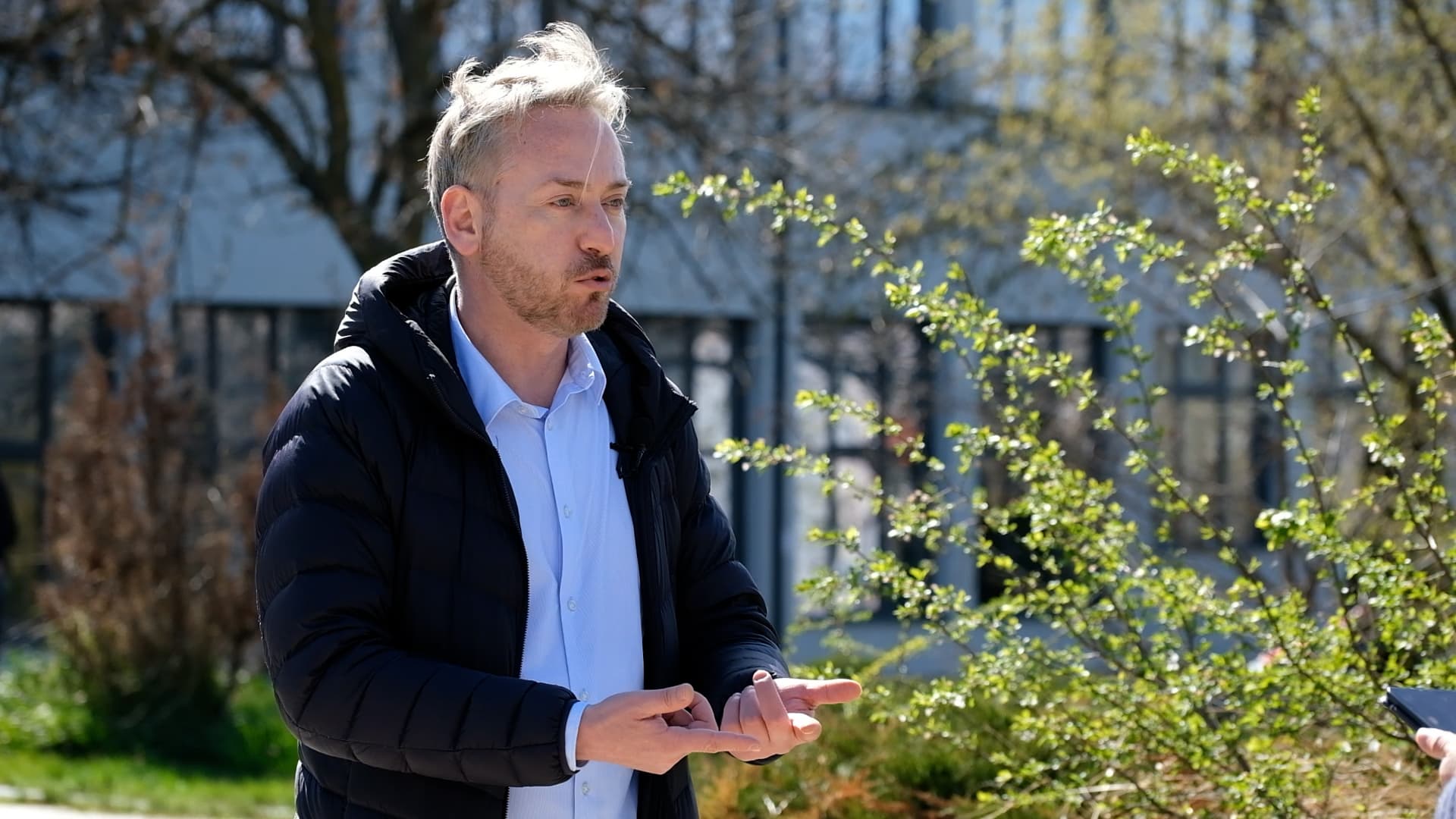 Deda për dështimet e seancave konstituive: Ky është rezultati kur një njeri e merr peng vendin