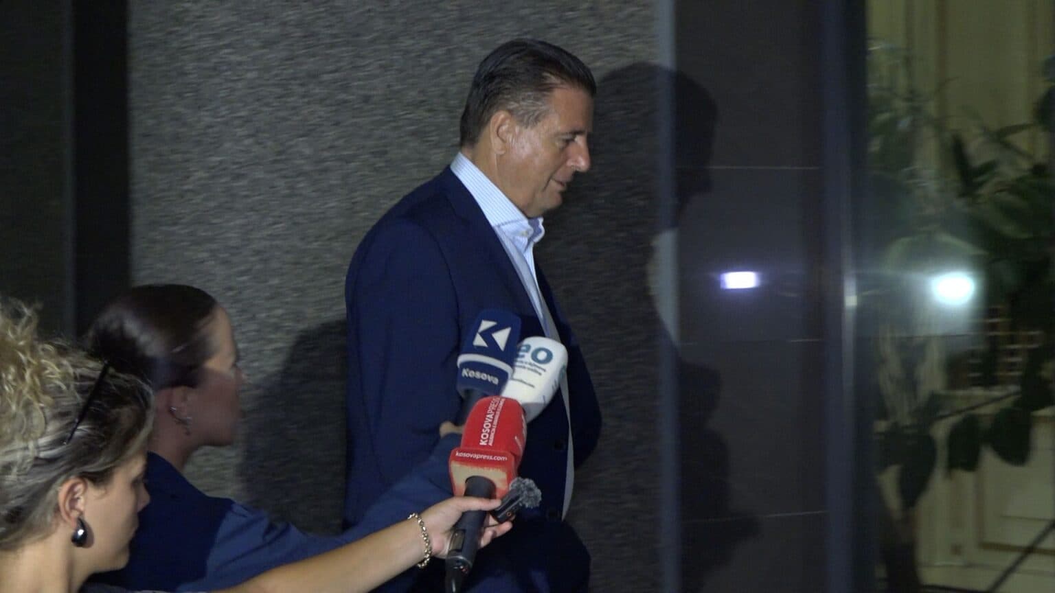 Seanca e fundit para afatit kushtetues, a i ka VV-ja votat? Bahtiri s’përgjigjet