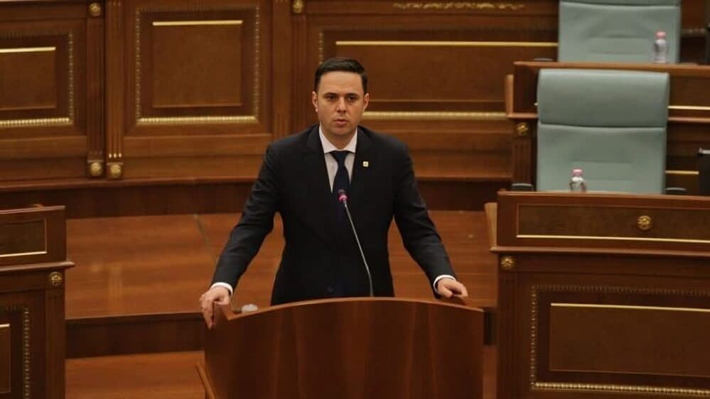 Abdixhiku: Ne e ëndërrojmë Kosovën, Kurti e përdor atë