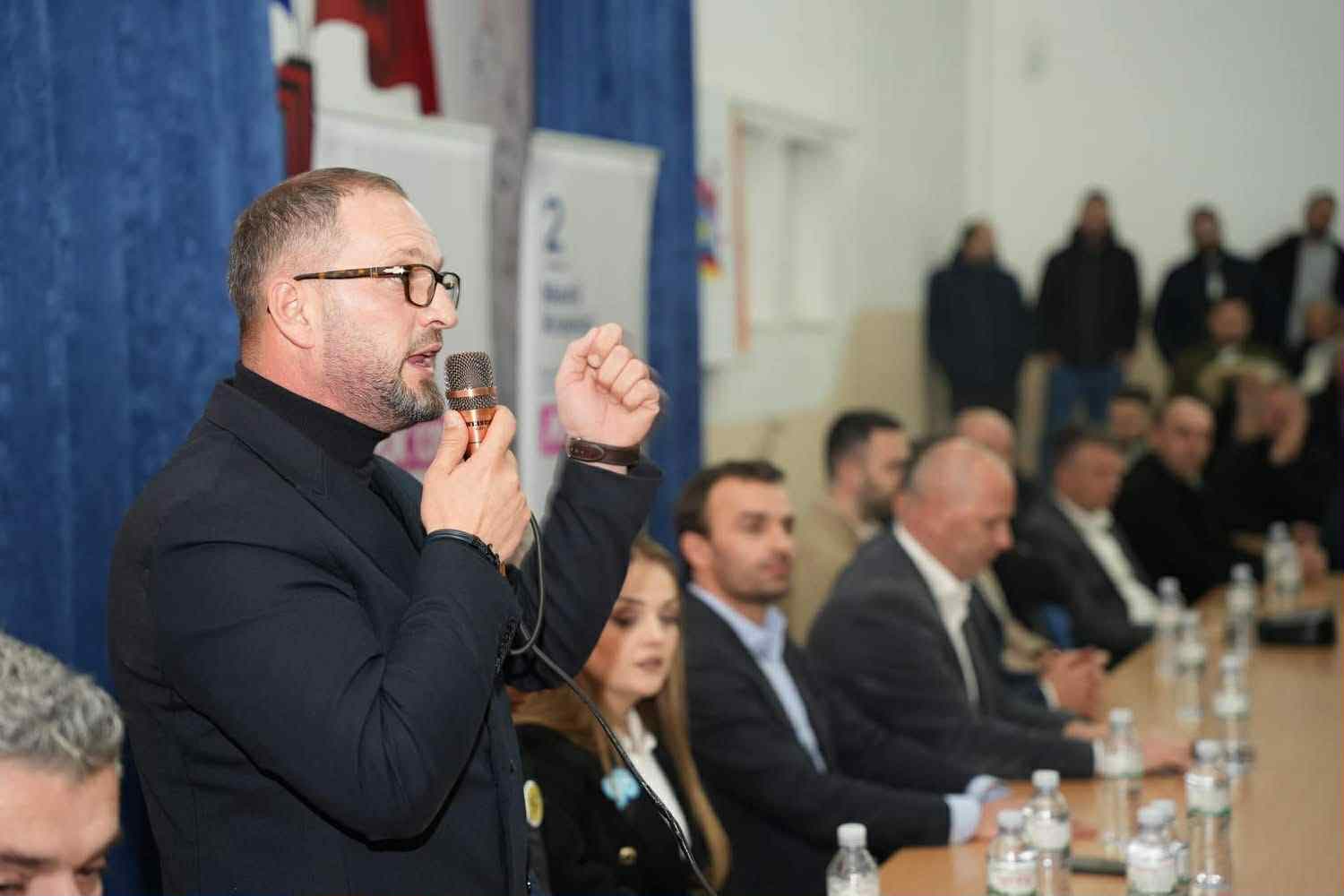 E mori miratimin e Kryesisë së PDK’së për të garuar në Drenas, reagon Petrit Hajdari: I ftoj të gjithë për unifikim