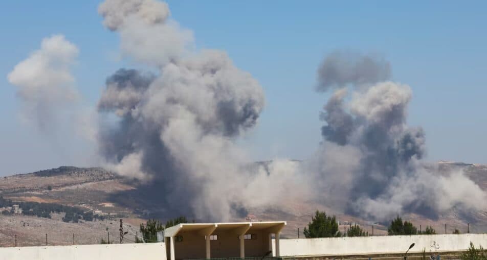 Izraeli thotë se ka sulmuar caqe të Hezbollahut në Liban