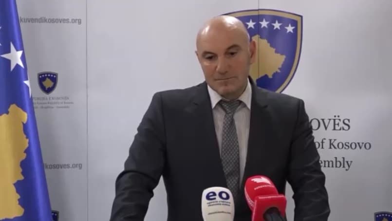 Deputeti Adem Hoxha flet pas sulmit fizik që iu bë, thotë se me autorin ka pasur edhe më herët probleme