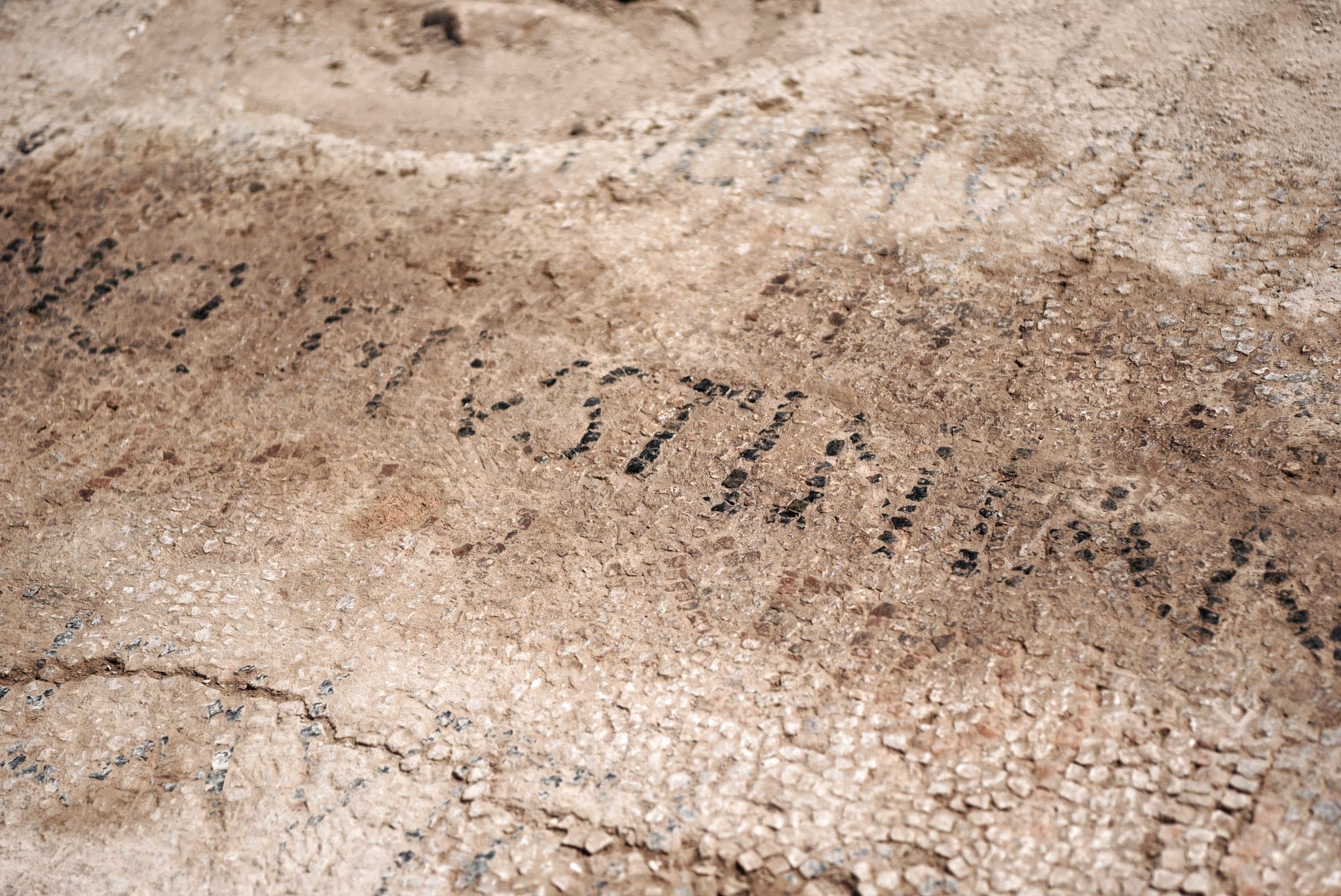 Zbulim i rrallë arkeologjik në Ulpianë: Mbishkrimi i dytë dedikuar Perandorit Justinian dhe Perandoreshës Teodora