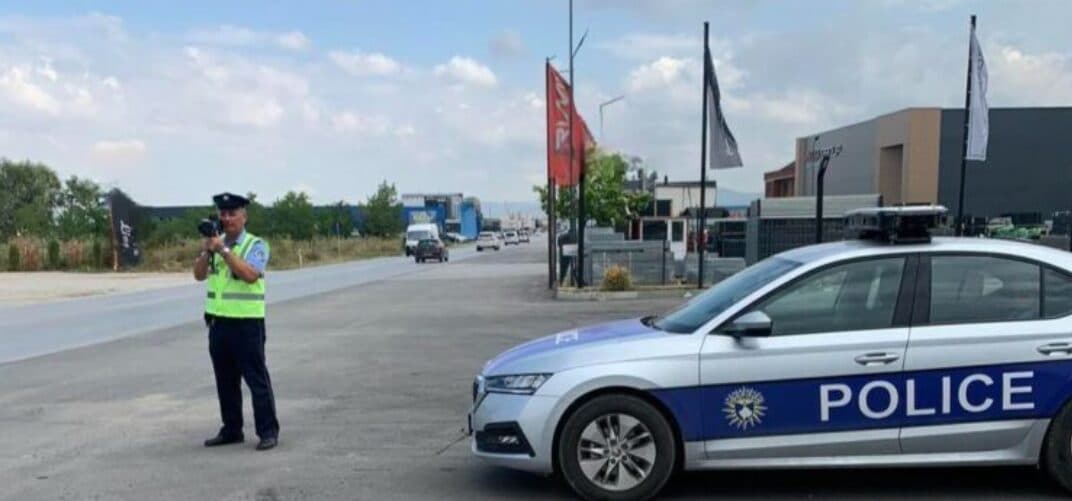 300 euro gjobë dhe 3 muaj pa patentë, Policia ndalon shoferët e rrezikshëm në Ferizaj