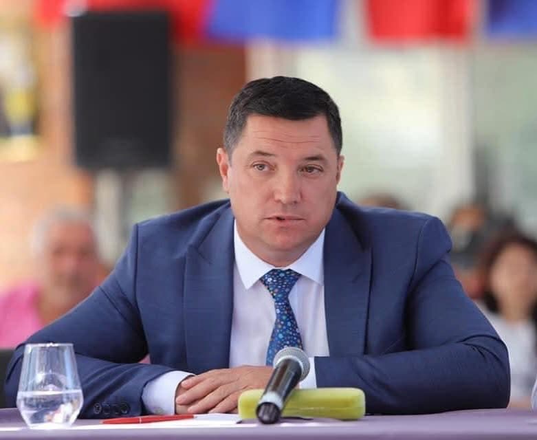 Ruzhdi Kurtishaj: Çmimet e larta në turizmin shqiptar po i largojnë kosovarët, rrezikohet e ardhmja e sektorit