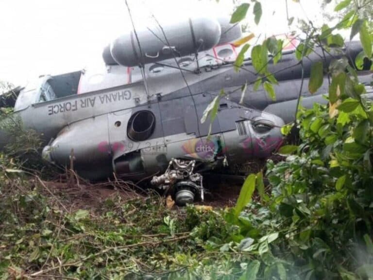 Rrëzohet helikopteri ushtarak në Ganë, humbin jetën 8 persona