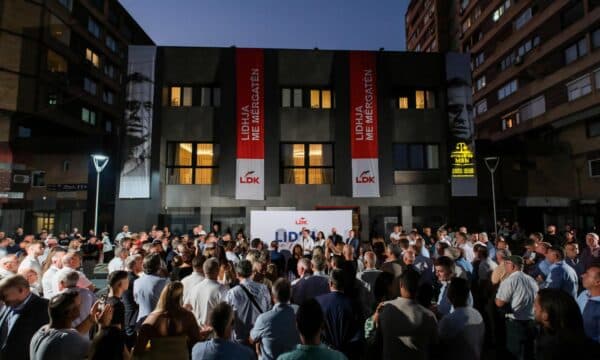 Pritja para selisë së LDK’së, Abdixhiku mërgimtarëve: Mirënjohje që na nderuat, mirë se keni ardhur në shtëpinë tuaj