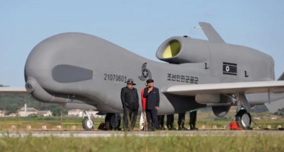 Kim Jong Un shpall si prioritet zhvillimin e dronëve me inteligjencë artificiale