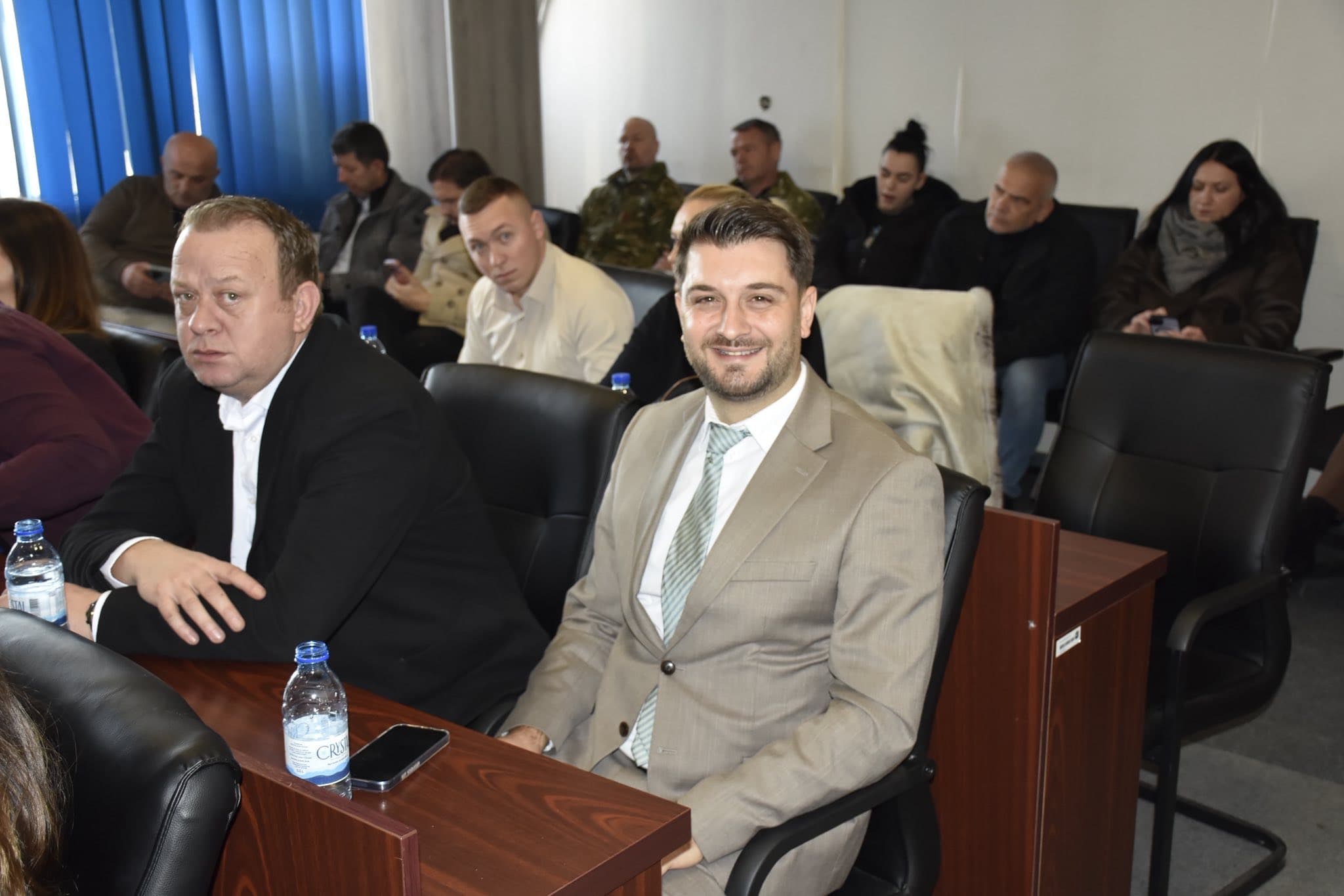 Featured image for Leutrim Ajeti emërohet nënkryetar për Komunitete i Komunës së Graçanicës: S’ka koalicion me Listën Serbe, kjo përcaktohet me Ligj