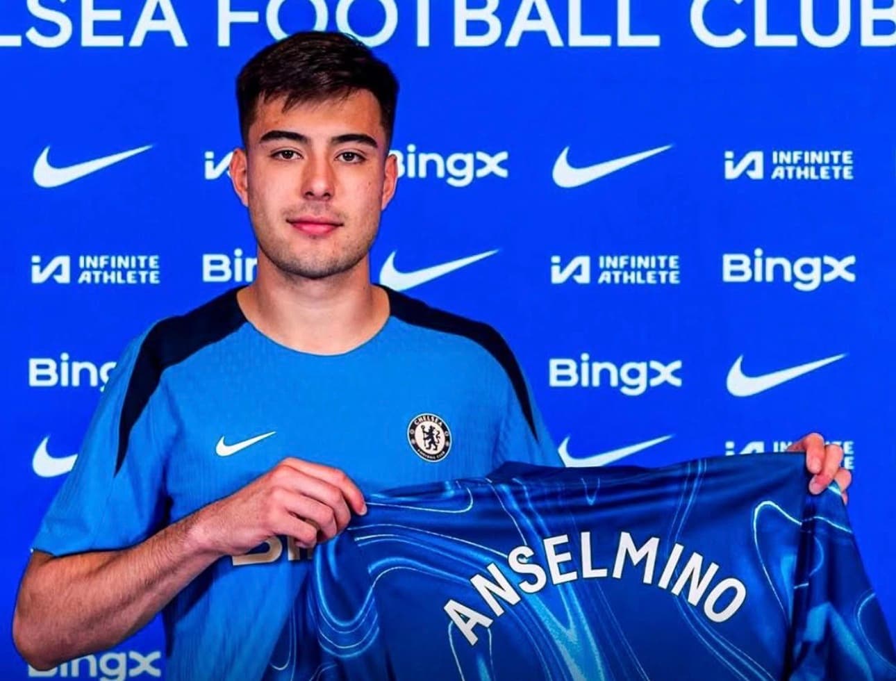 S’ka buxhet për blerje të re në mbrojtje, Chelsea rikthen futbollistin nga huazimi