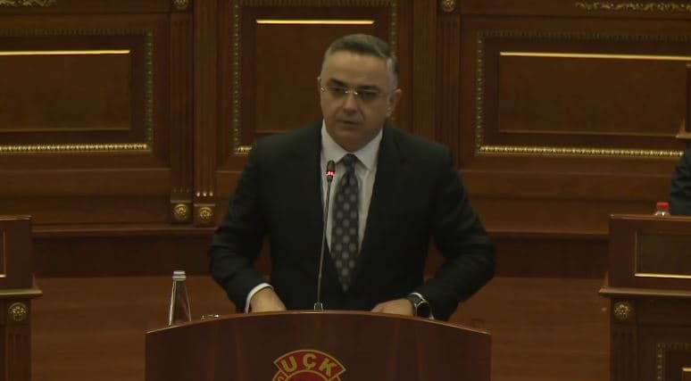 Pas rezultatit të zgjedhjeve në Hungari, Tahiri paralajmëron rënien e Albin Kurtit nga Qeveria në Kosovë