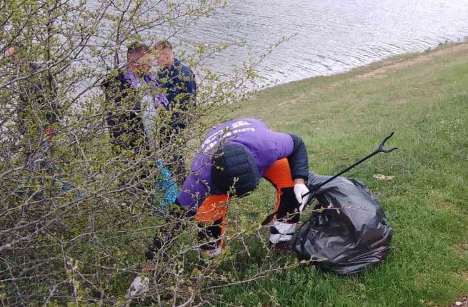 Pastrohet zona te liqeni i Badocit, “Pastrimi”: Mos hidhni mbeturina, nga aty pimë ujë