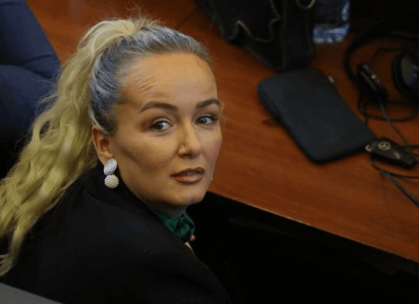 Matoshi larg me politikën aktuale, harron që Abdixhiku e propozoi Osmanin për Presidente: A more Binush, po më dhimesh me kënd ke punë