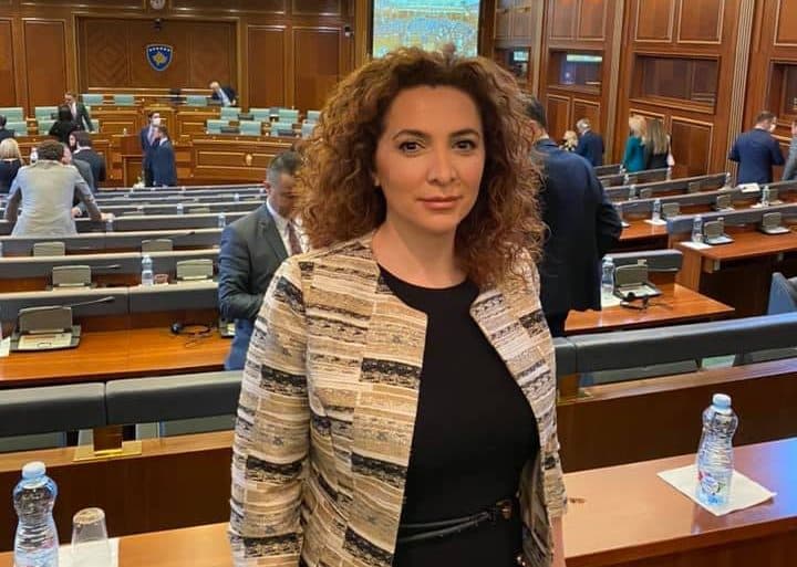 Albena Reshitaj e sheh të mundshme edhe kandidaturën e Vjosa Osmanit
