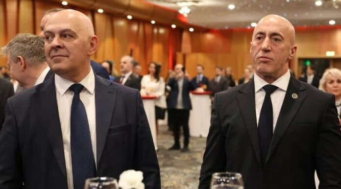 Largohet Haradinaj, Ardian Gjini kandidat për kryeministër nga AAK