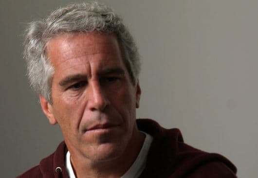 Zbulohet letra e fundit e Jeffrey Epstein përpara se të vriste veten në burg