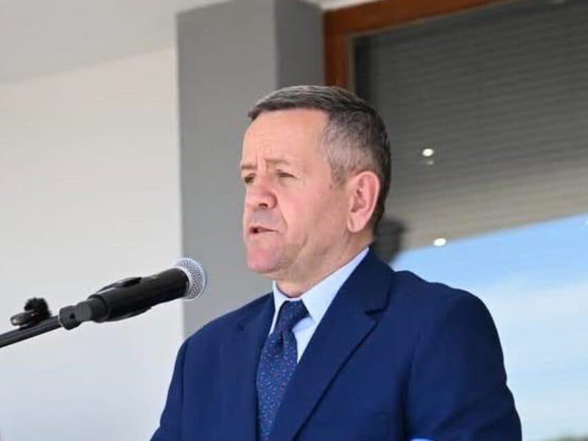 Rrustem Mustafa shkruan një ditë pasi doli lajmi se do të kthehet në garë: PDK mundet bashkë