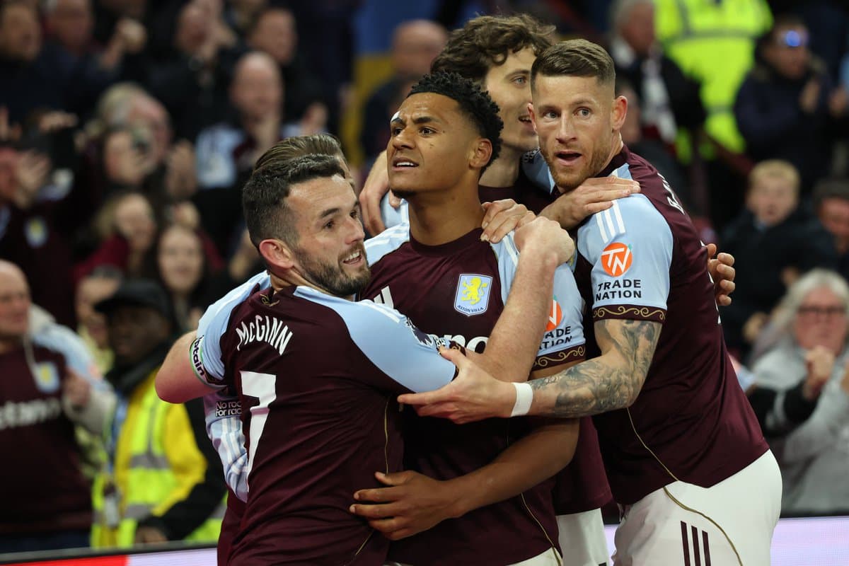 Aston Villa rikthehet në Ligën e Kampionëve, e mposht Liverpoolin dhe e kalon në tabelë