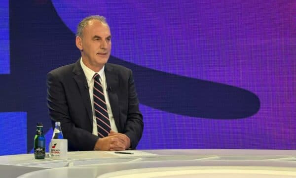 Dakordimi me Hamzën, Limaj: I bëj thirrje elektoratit të Nismës që ta mbështës këtë bashkim, është lajm i mirë