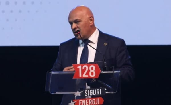 Gjini kritikon Kurtin për raportet me Amerikën: Nuk duhet të pranohen metoda komuniste të mbijetesës