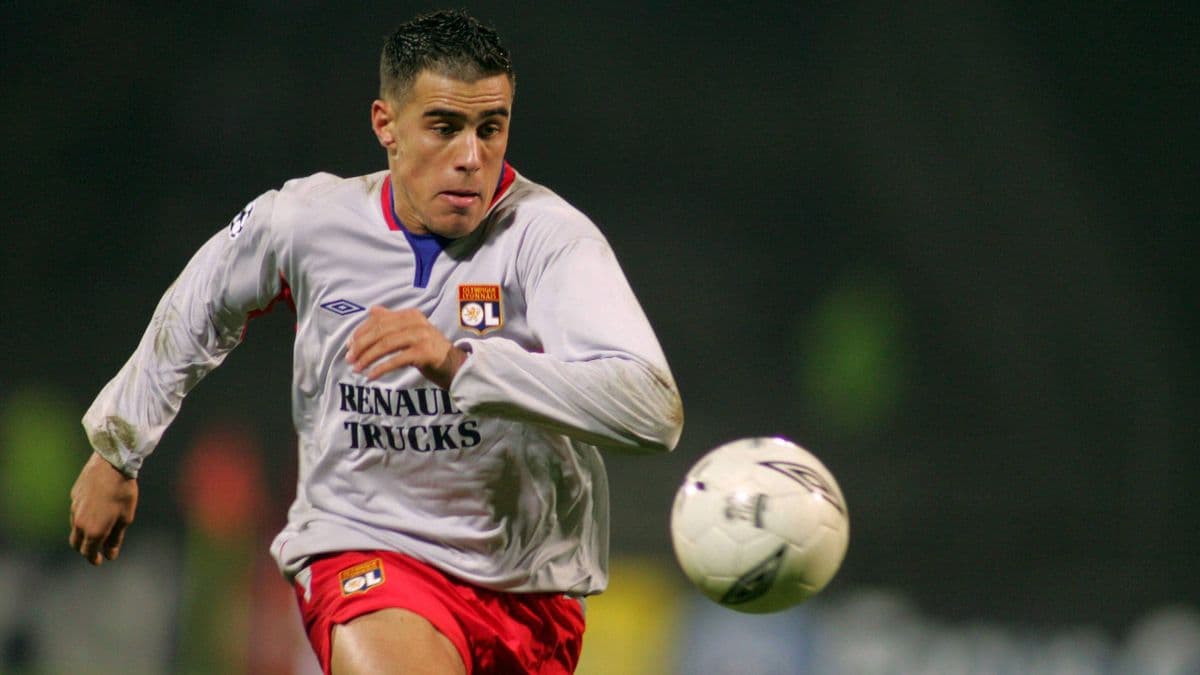 Ish-futbollisti i Lyonit vdes në moshën 43-vjeçare