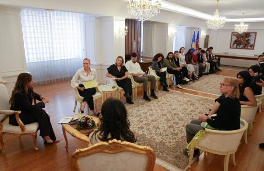 Featured image for Haxhiu pret studentët e ETH Zurich, diskuton për potencialin e Kosovës