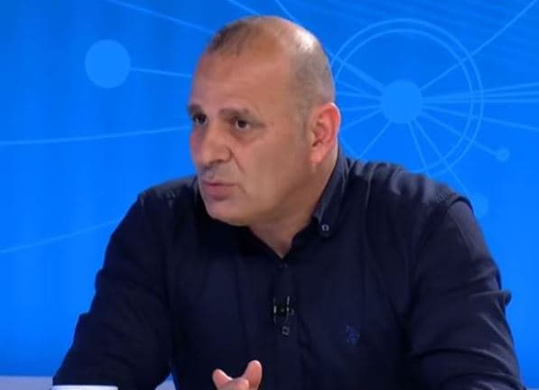 Featured image for Canaj: Kur përmendet ‘Albin Baba’, më bien ndër mend vitet e 30-ta