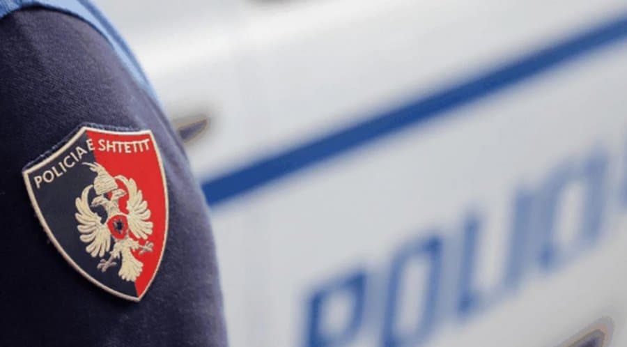 Featured image for Vetëvritet me armën e shërbimit polici në Tiranë