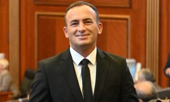 Featured image for Kryetari i Obiliqit : Prej 1 qershorit qytetarët nuk i detyrohen kompanisë për mbeturinat