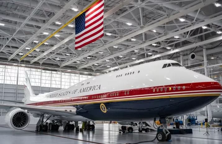 Featured image for Donald Trump zbulon avionin e ri presidencial