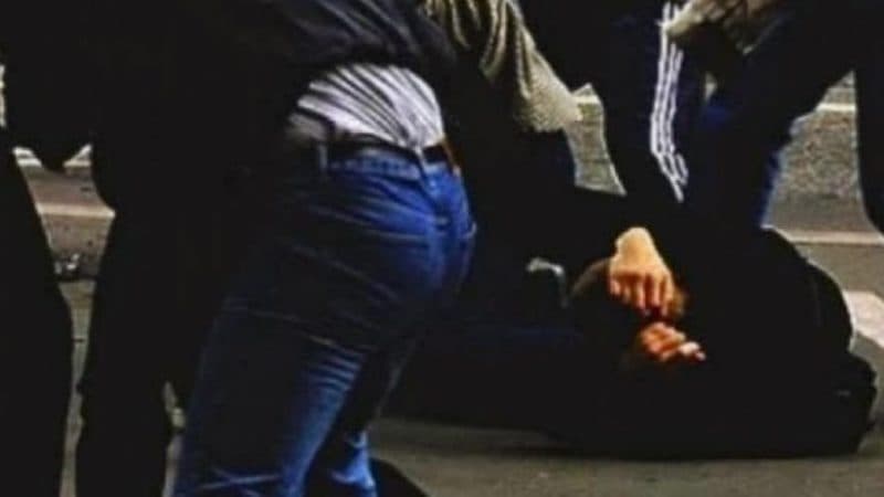 Featured image for Tre të lënduar rëndë pas një përleshjeje në Mazgit të Obiliqit, të dyshuarit në kërkim