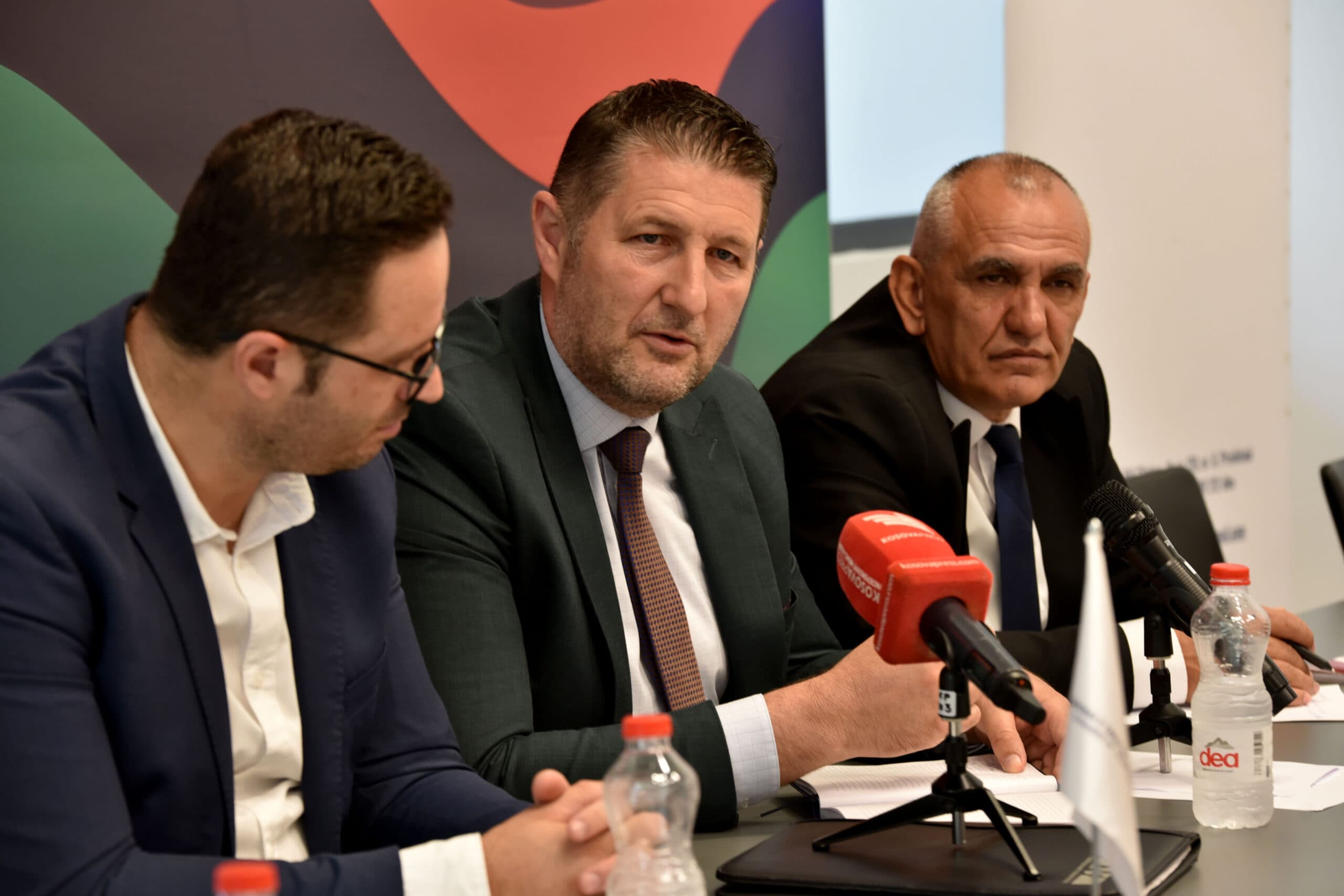 Featured image for Dhoma e Tregtisë dhe Industrisë diskuton me Doganën sfidat e bizneseve