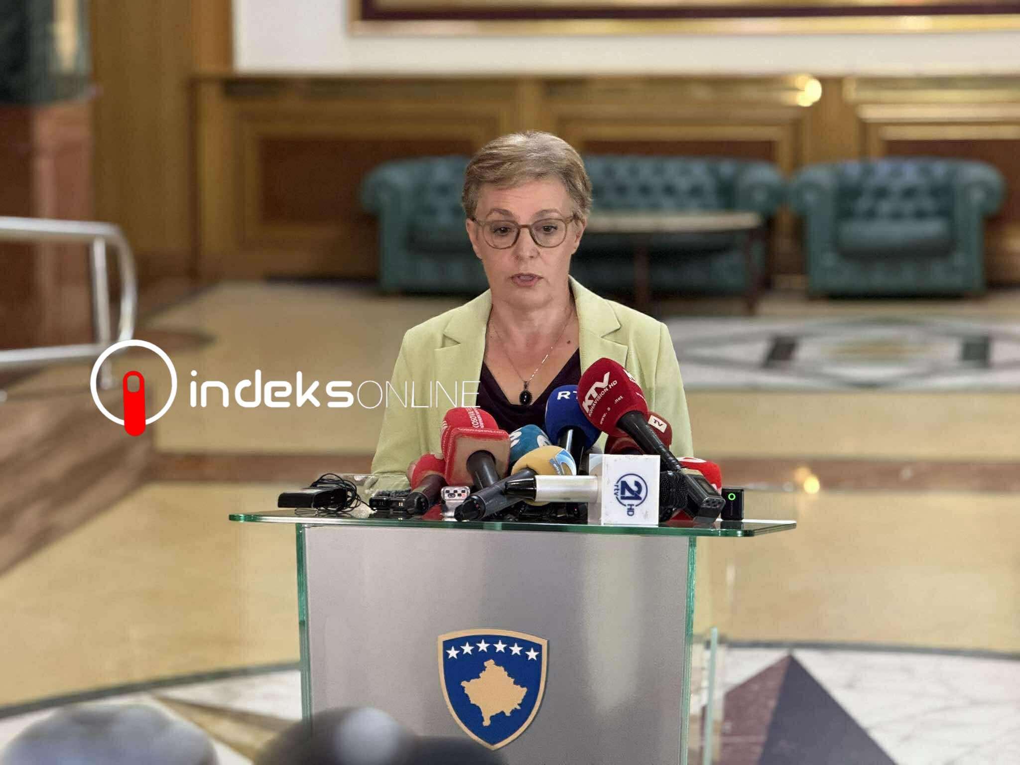 Featured image for Gërvalla dorëzon kallëzim penal ndaj ministres serbe: Serbia ende nuk ka kërkuar falje për krimet e kryera ndaj popullit tonë