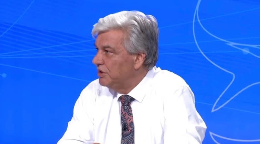 Featured image for Kryeziu i bindur: Krerët e UÇK-së do të lirohen