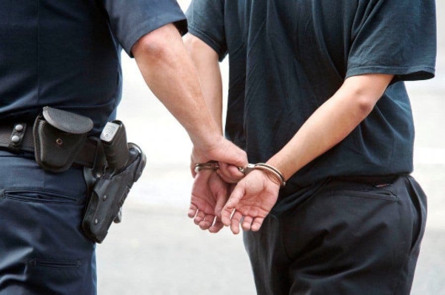 Featured image for Arrestohet në Ferizaj një i kërkuar nga Policia në Prizren për dy raste të vjedhjeve të rënda