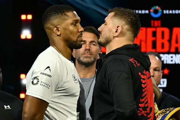 Featured image for Joshua i fokusuar te Prenga, shmang komentet për duelin e mundshëm me Tyson Fury