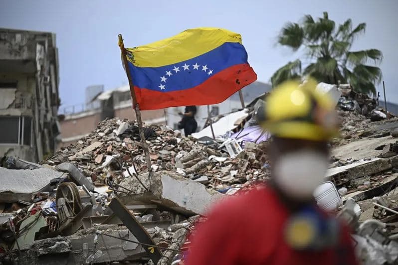 Featured image for Një muaj pas tërmeteve në Venezuelë, mijëra familje ende kërkojnë të zhdukurit